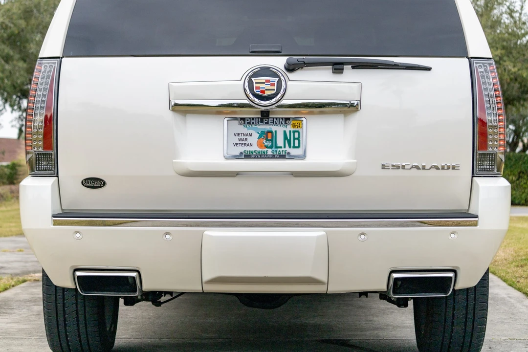 2013 Cadillac Escalade & EXT 3rd Gen - Image 15 of 31