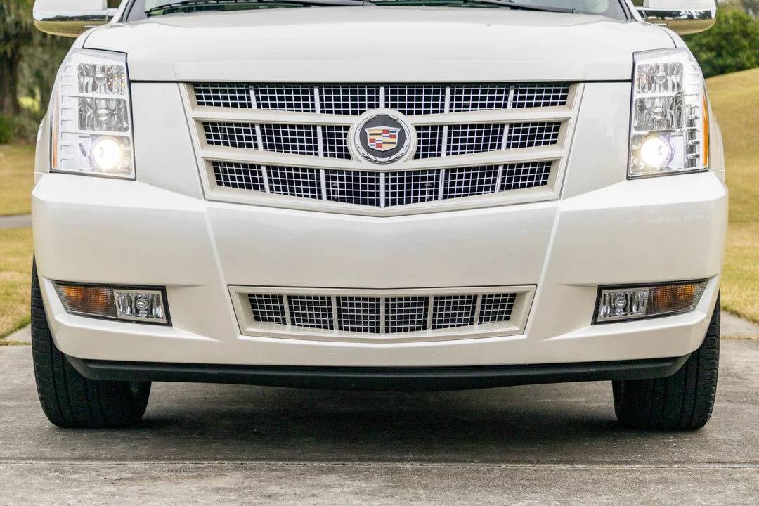 2013 Cadillac Escalade & EXT 3rd Gen - Image 27 of 31