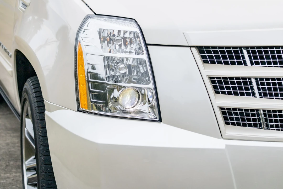 2013 Cadillac Escalade & EXT 3rd Gen - Image 30 of 31