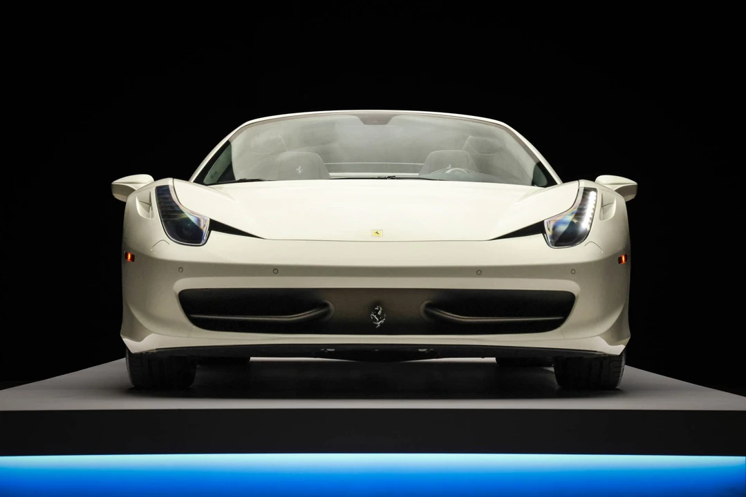 2013 Ferrari 458 Spider - Image 27 of 31