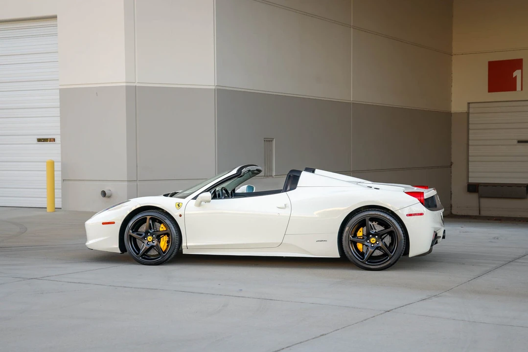 2013 Ferrari 458 Spider - Image 18 of 31
