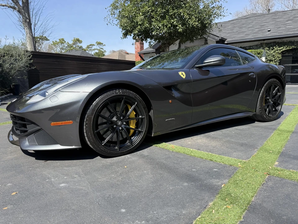 2013 Ferrari F12berlinetta - Image 6 of 31