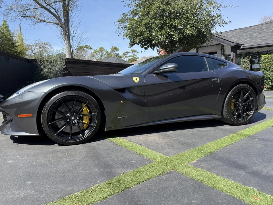 2013 Ferrari F12berlinetta - Image 7 of 31