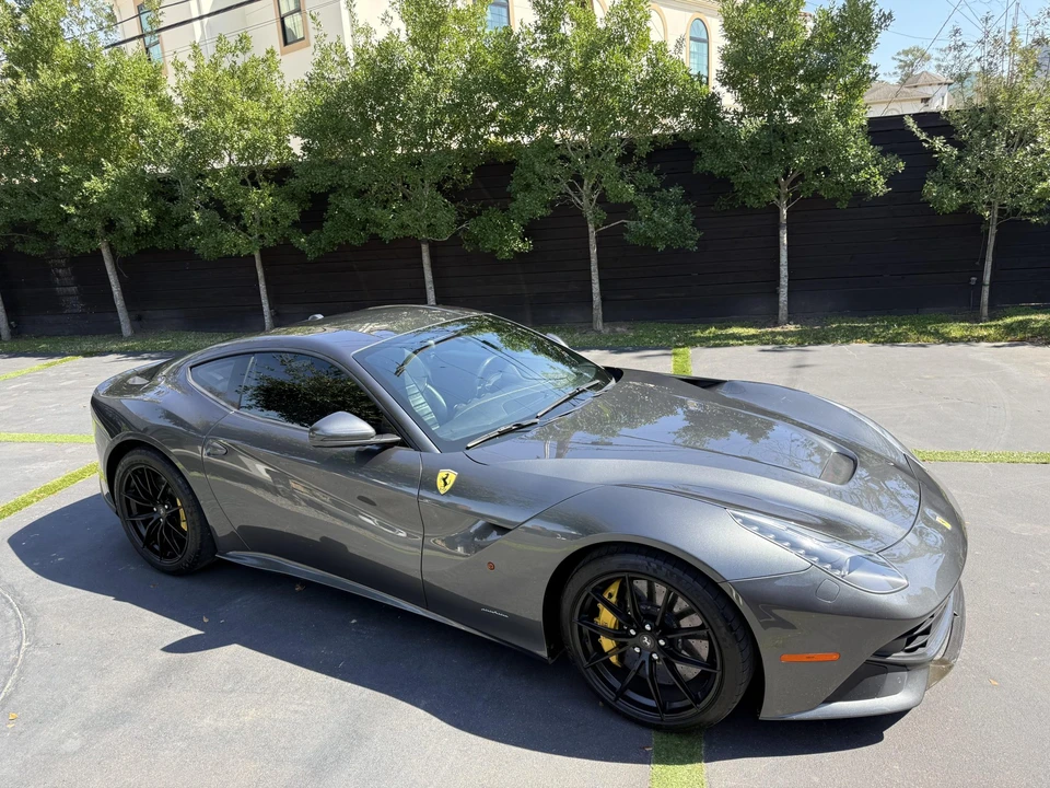 2013 Ferrari F12berlinetta - Image 27 of 31