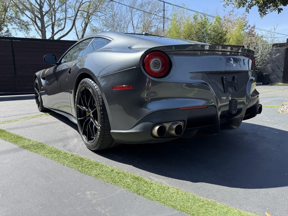 2013 Ferrari F12berlinetta - Image 13 of 31
