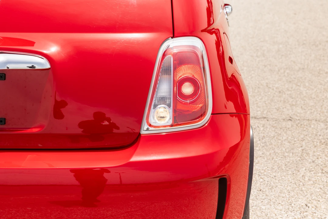2013 Fiat Abarth 500 - Image 25 of 31