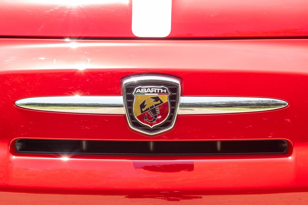 2013 Fiat Abarth 500 - Image 15 of 31