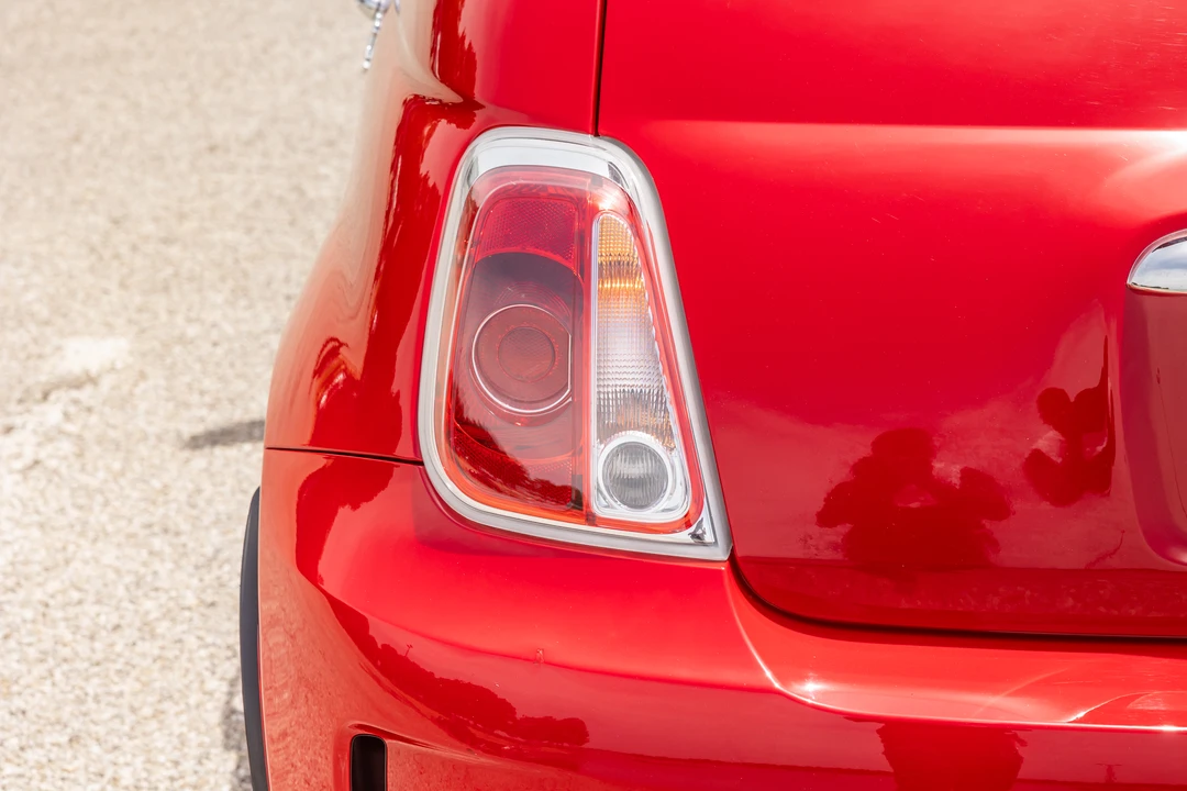 2013 Fiat Abarth 500 - Image 28 of 31