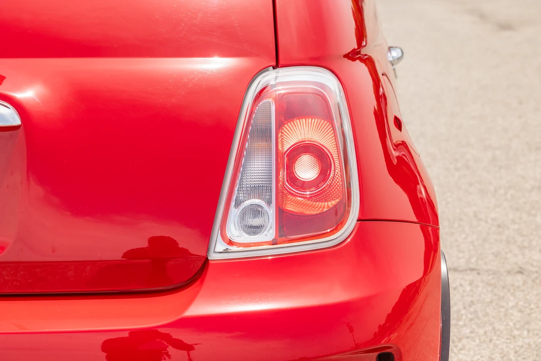 2013 Fiat Abarth 500 - Image 27 of 31