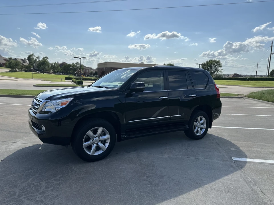 2013 Lexus GX 2nd Gen - Image 2 of 31