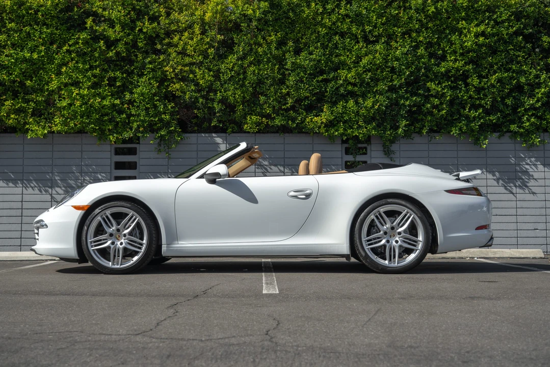 2013 Porsche 991 Carrera - Image 17 of 31