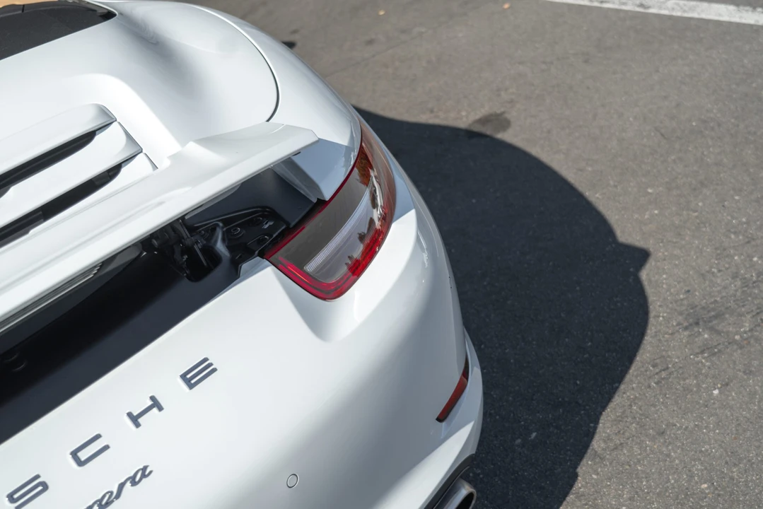 2013 Porsche 991 Carrera - Image 26 of 31