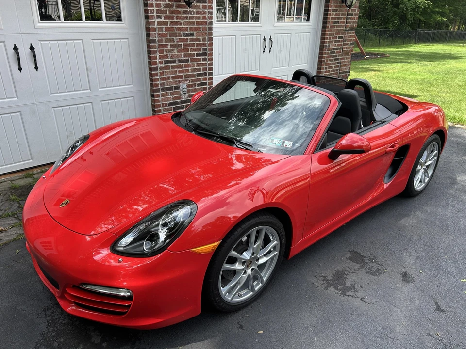 2013 Porsche 981 Boxster - Image 2 of 31
