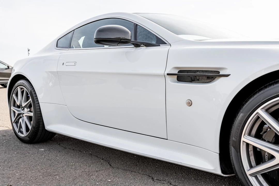 2014 Aston Martin V8 Vantage (2006-2017) - Image 16 of 31