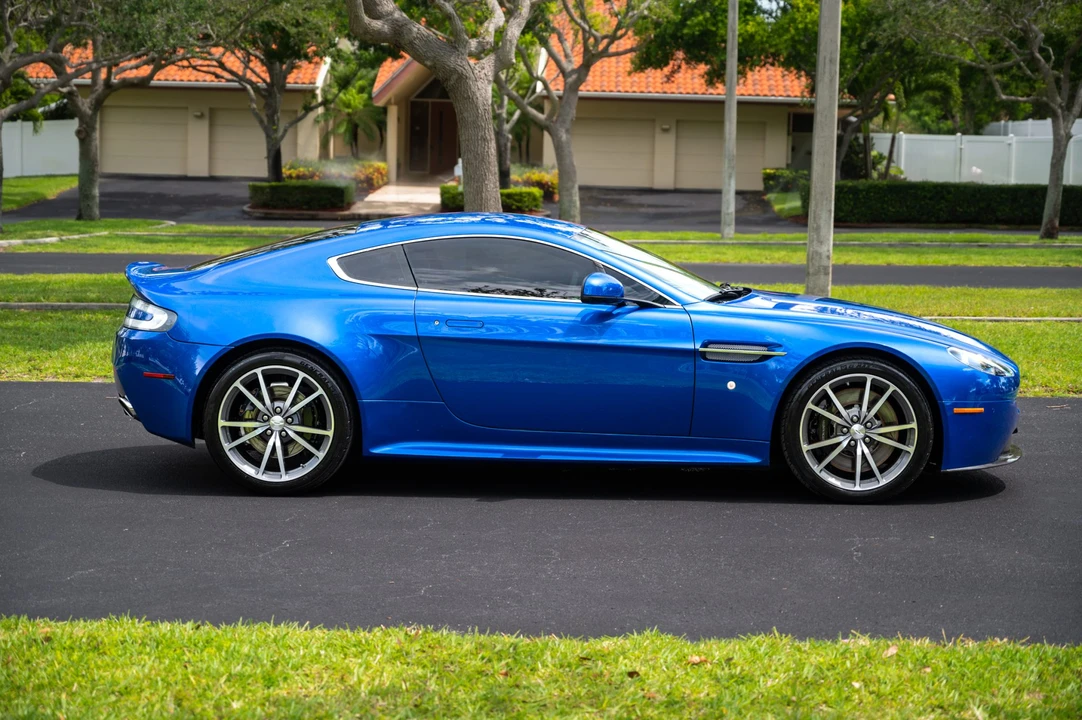 2014 Aston Martin V8 Vantage (2006-2017) - Image 26 of 31