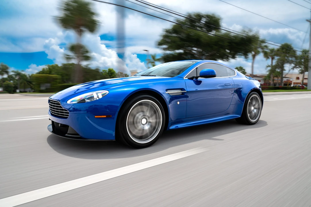 2014 Aston Martin V8 Vantage (2006-2017) - Image 4 of 31
