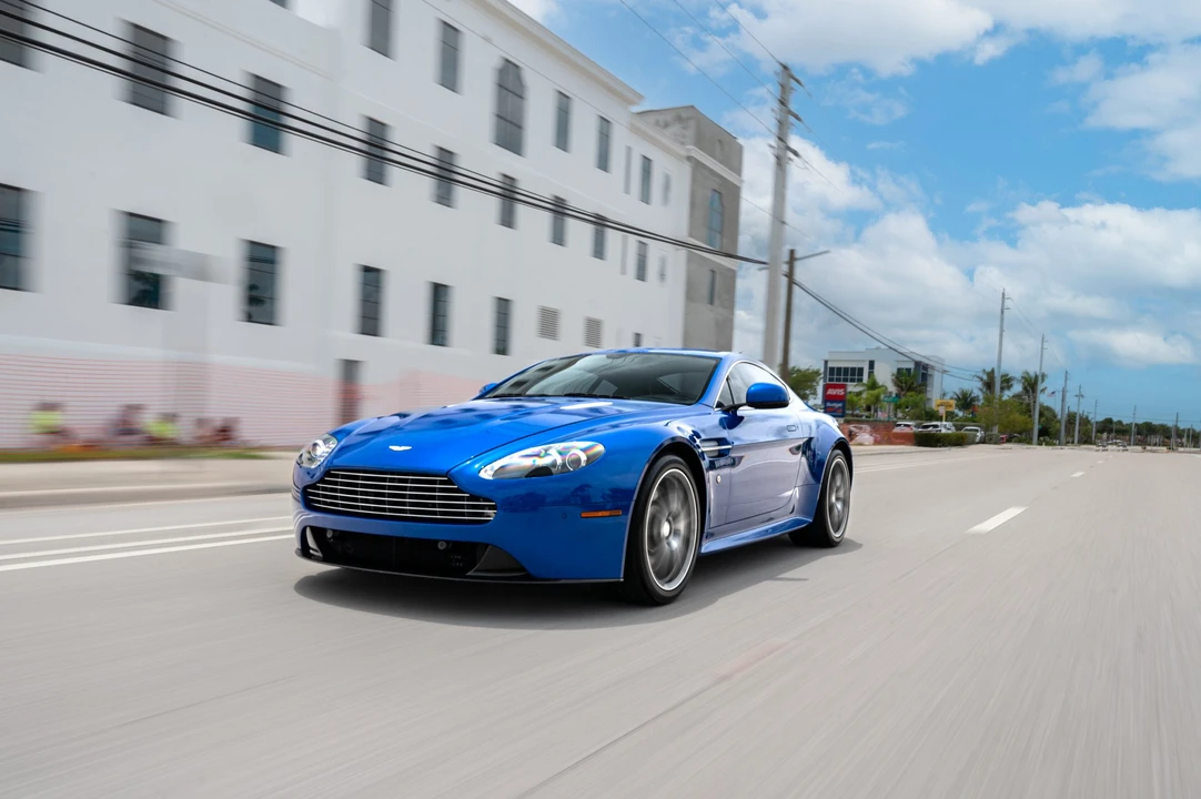 2014 Aston Martin V8 Vantage (2006-2017) - Image 5 of 31