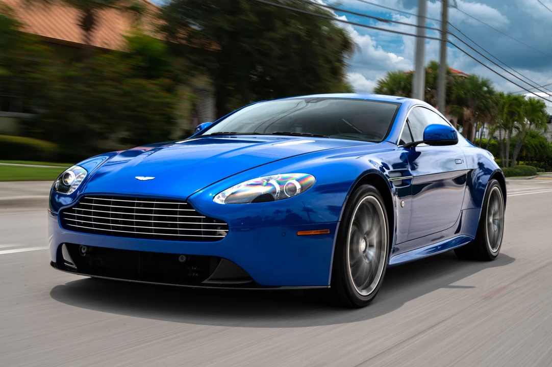 2014 Aston Martin V8 Vantage (2006-2017) - Image 2 of 31