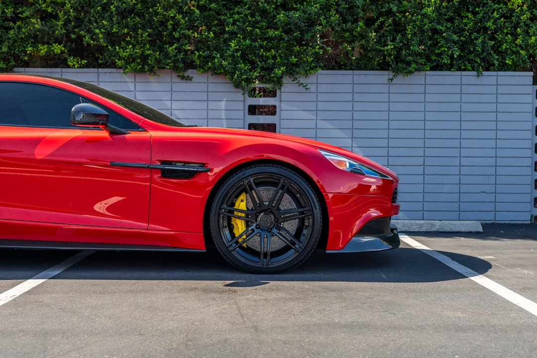 2014 Aston Martin Vanquish 2nd Gen - Image 22 of 31