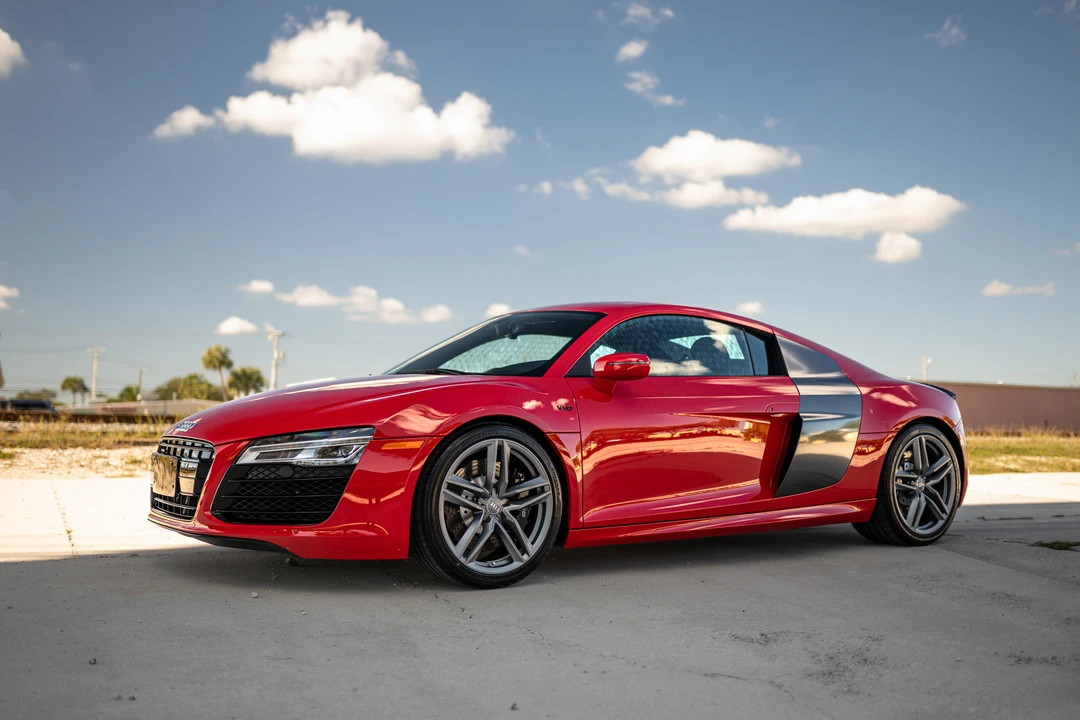 2014 Audi 42 R8 - Image 16 of 31