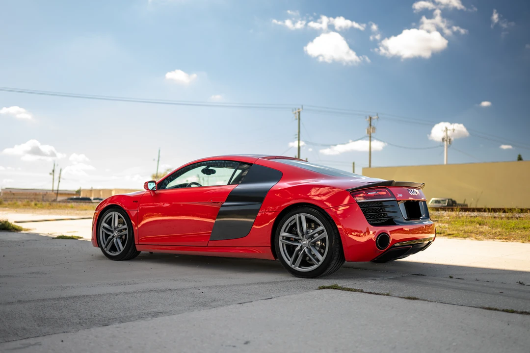 2014 Audi 42 R8 - Image 18 of 31
