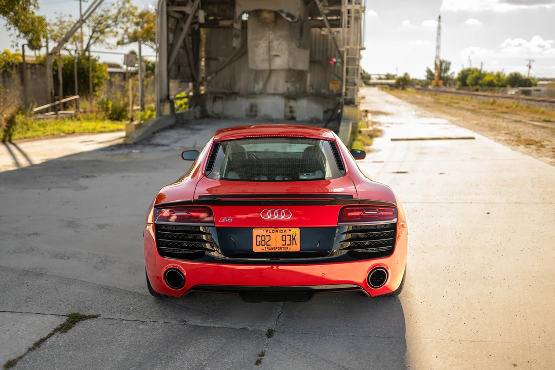 2014 Audi 42 R8 - Image 20 of 31
