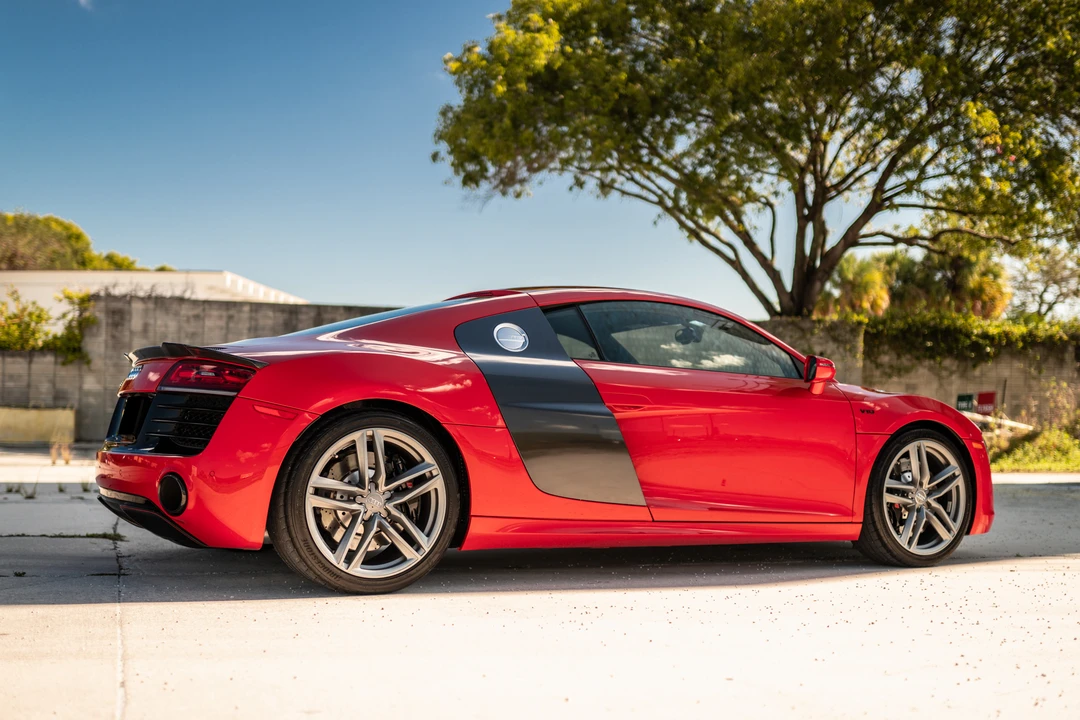 2014 Audi 42 R8 - Image 22 of 31
