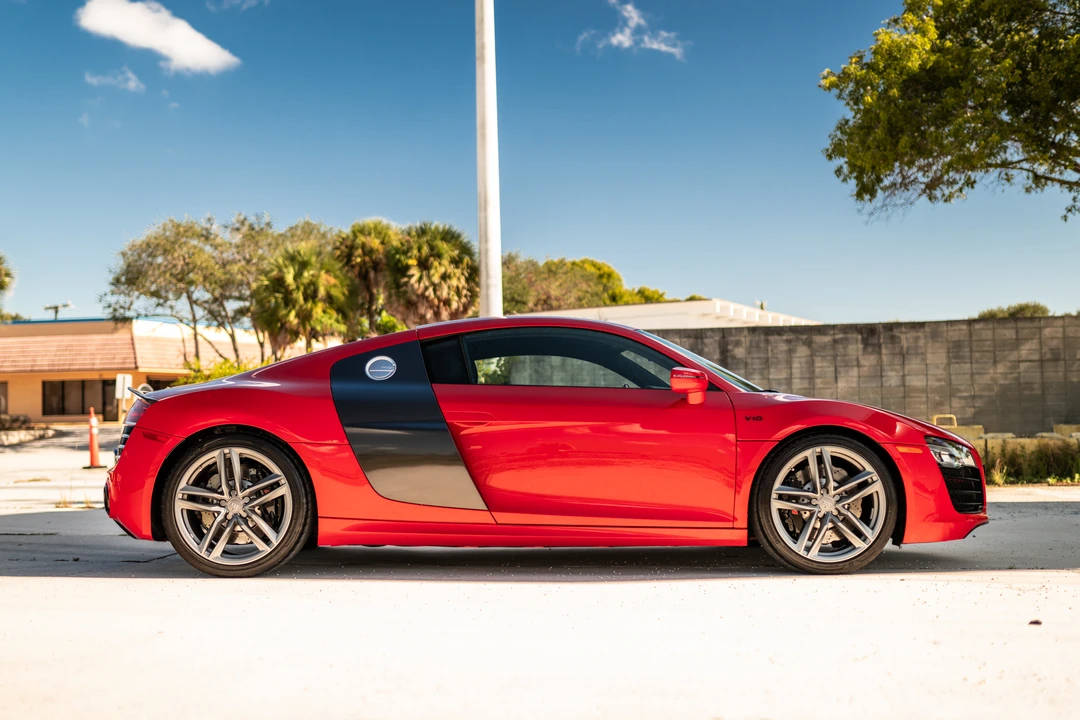 2014 Audi 42 R8 - Image 23 of 31