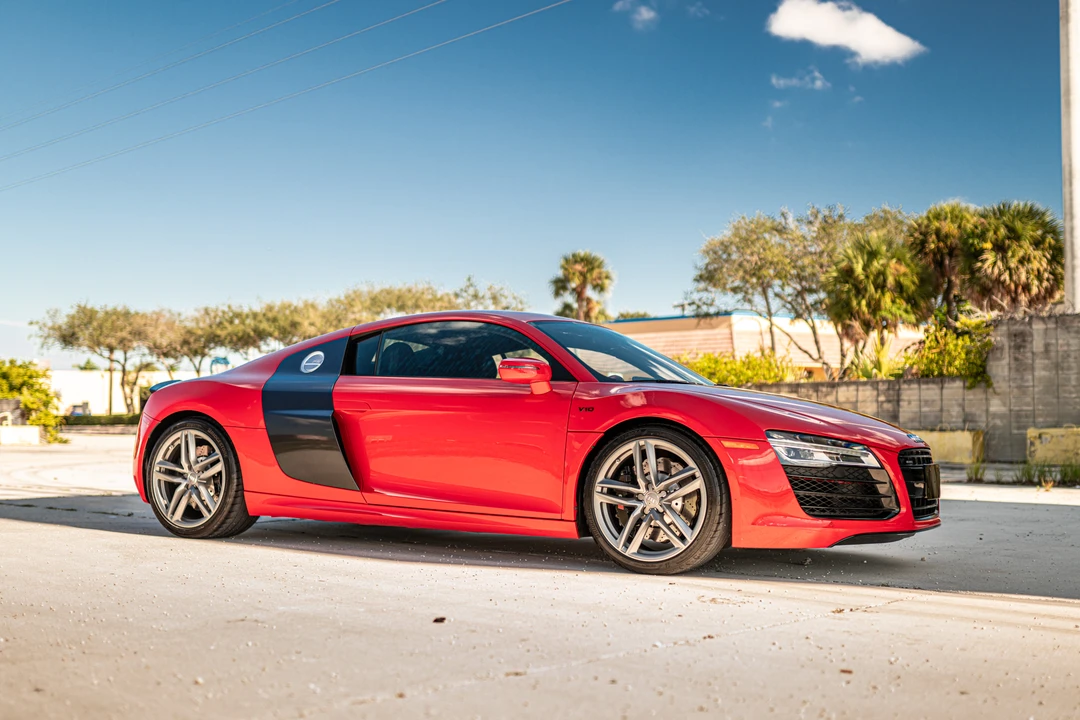 2014 Audi 42 R8 - Image 24 of 31