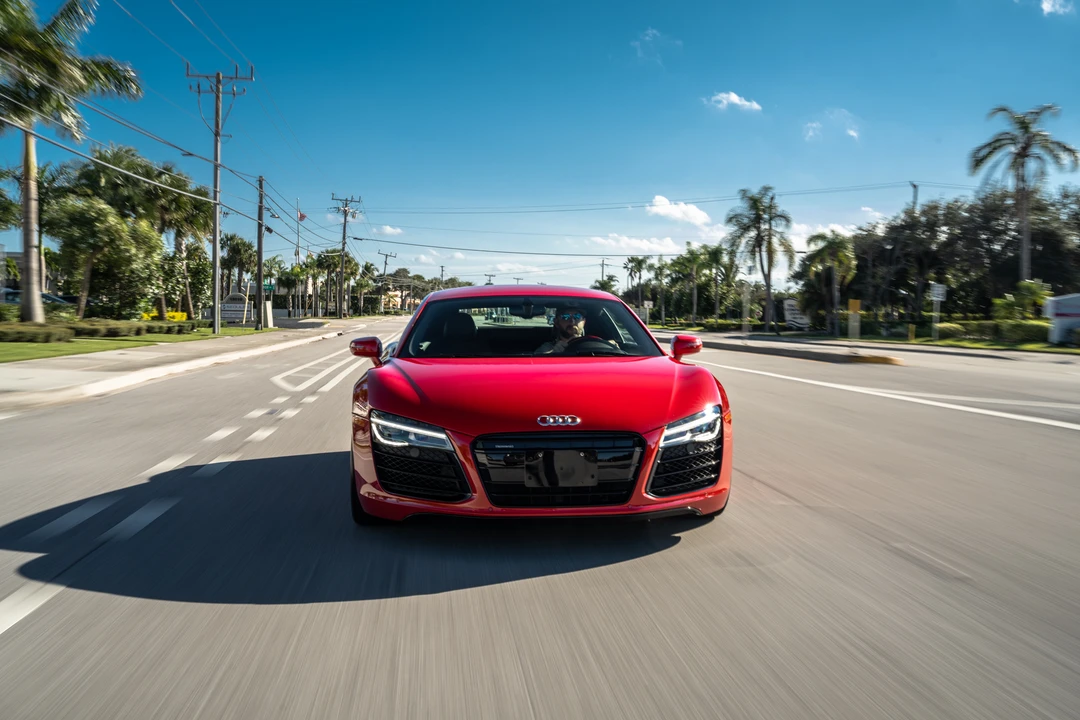 2014 Audi 42 R8 - Image 27 of 31