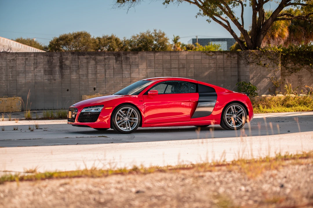 2014 Audi 42 R8 - Image 3 of 31