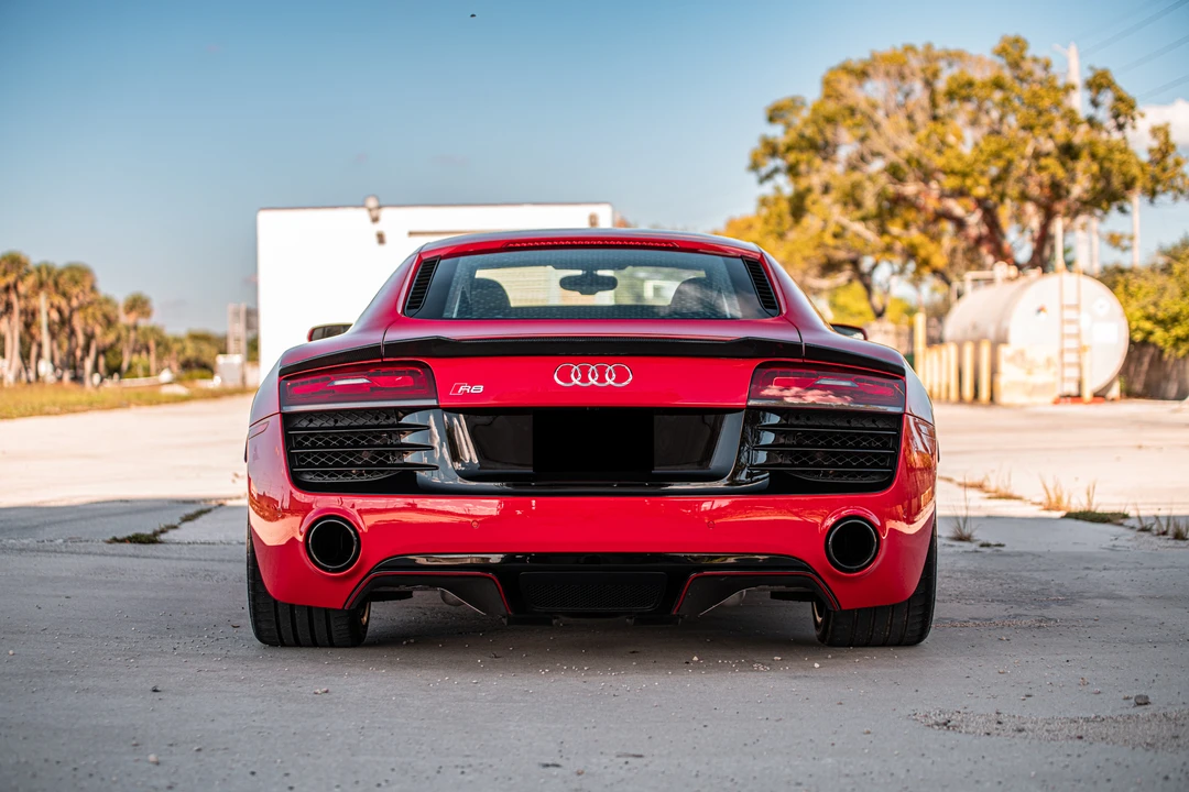 2014 Audi 42 R8 - Image 7 of 31
