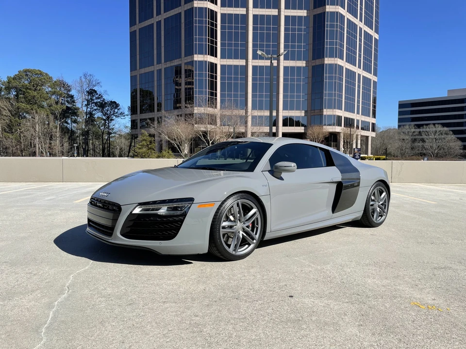 2014 Audi 42 R8 - Image 9 of 31