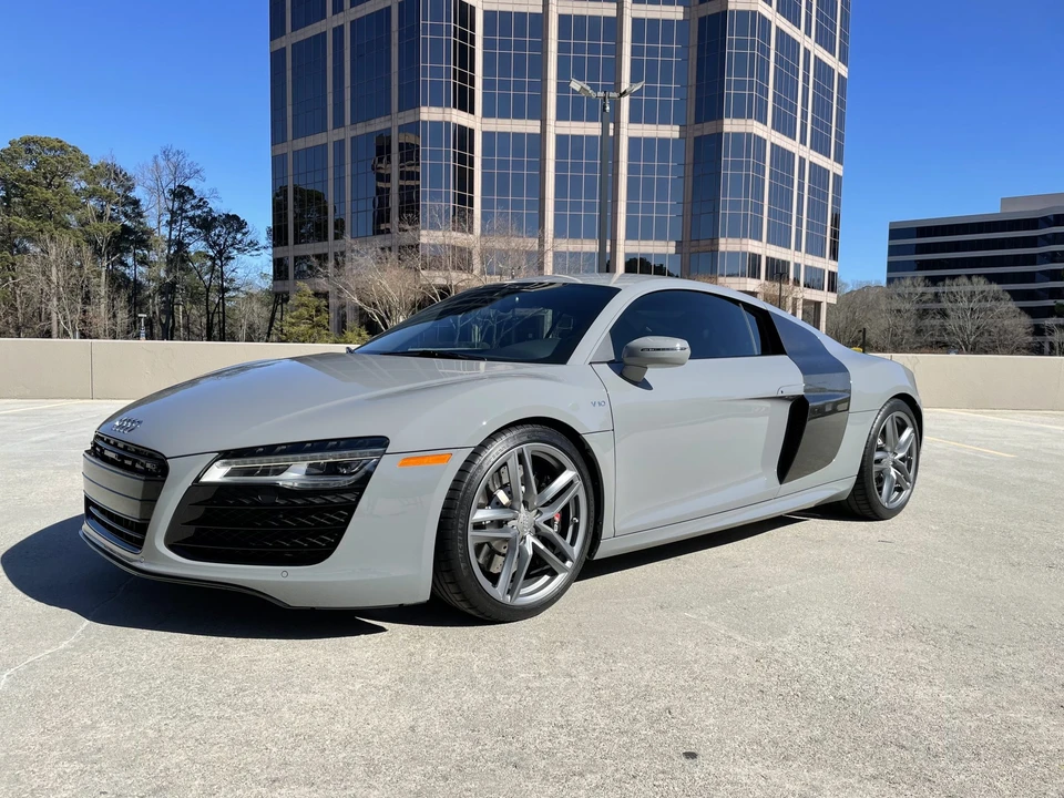 2014 Audi 42 R8 - Image 8 of 31