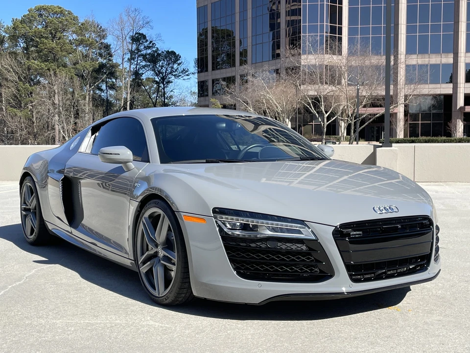 2014 Audi 42 R8 - Image 4 of 31