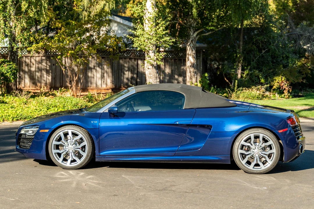2014 Audi 42 R8 - Image 13 of 31