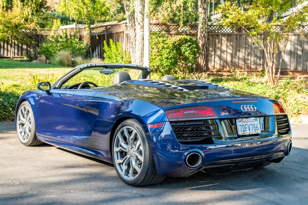 2014 Audi 42 R8 - Image 15 of 31