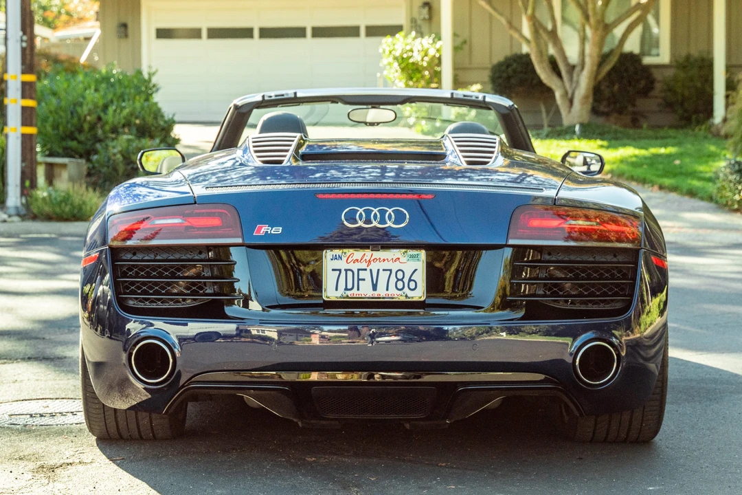 2014 Audi 42 R8 - Image 16 of 31