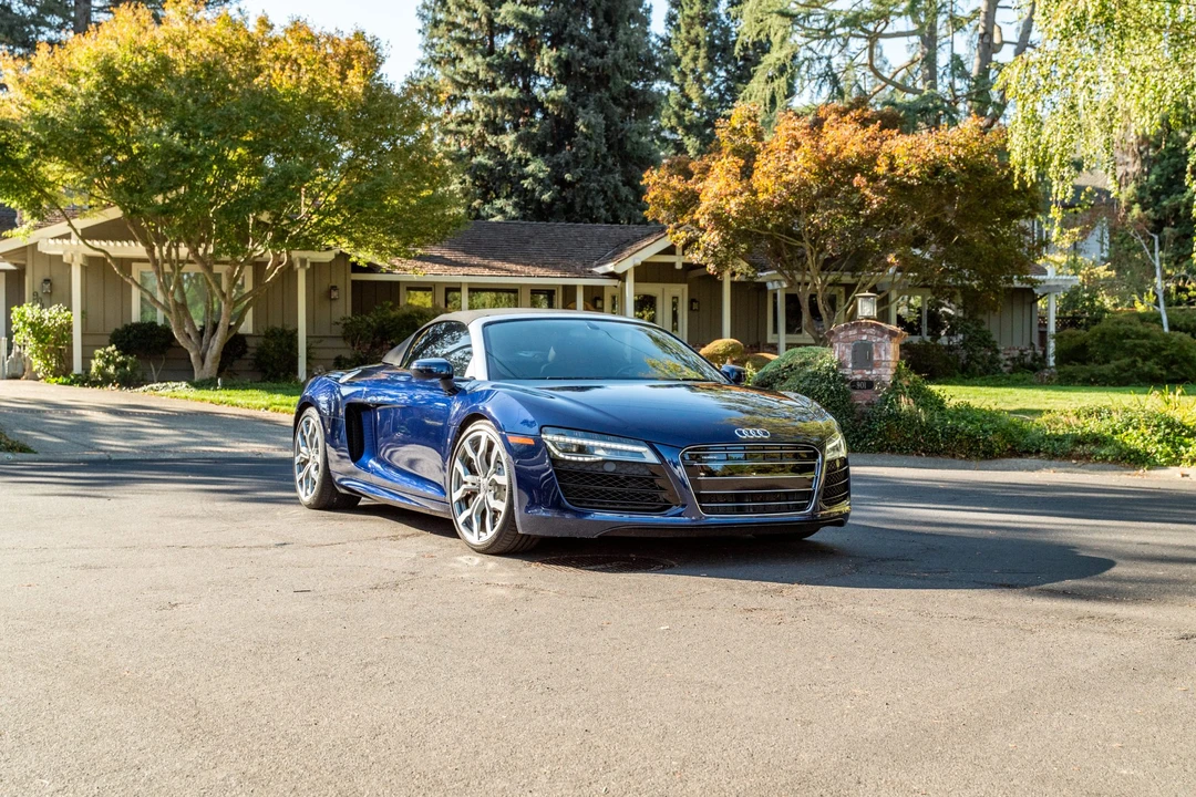 2014 Audi 42 R8 - Image 6 of 31