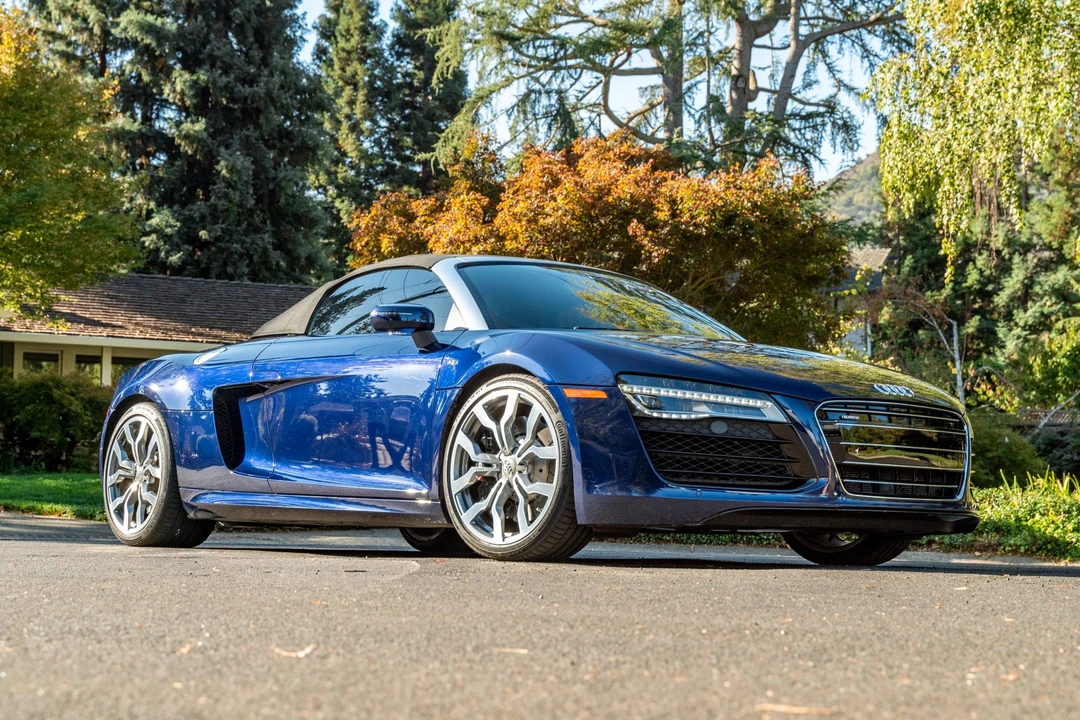 2014 Audi 42 R8 - Image 8 of 31