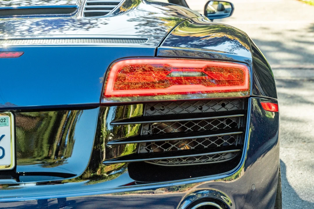 2014 Audi 42 R8 - Image 29 of 31