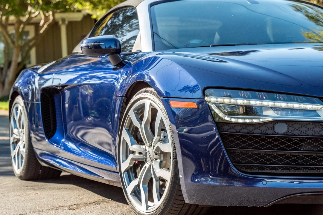 2014 Audi 42 R8 - Image 25 of 31