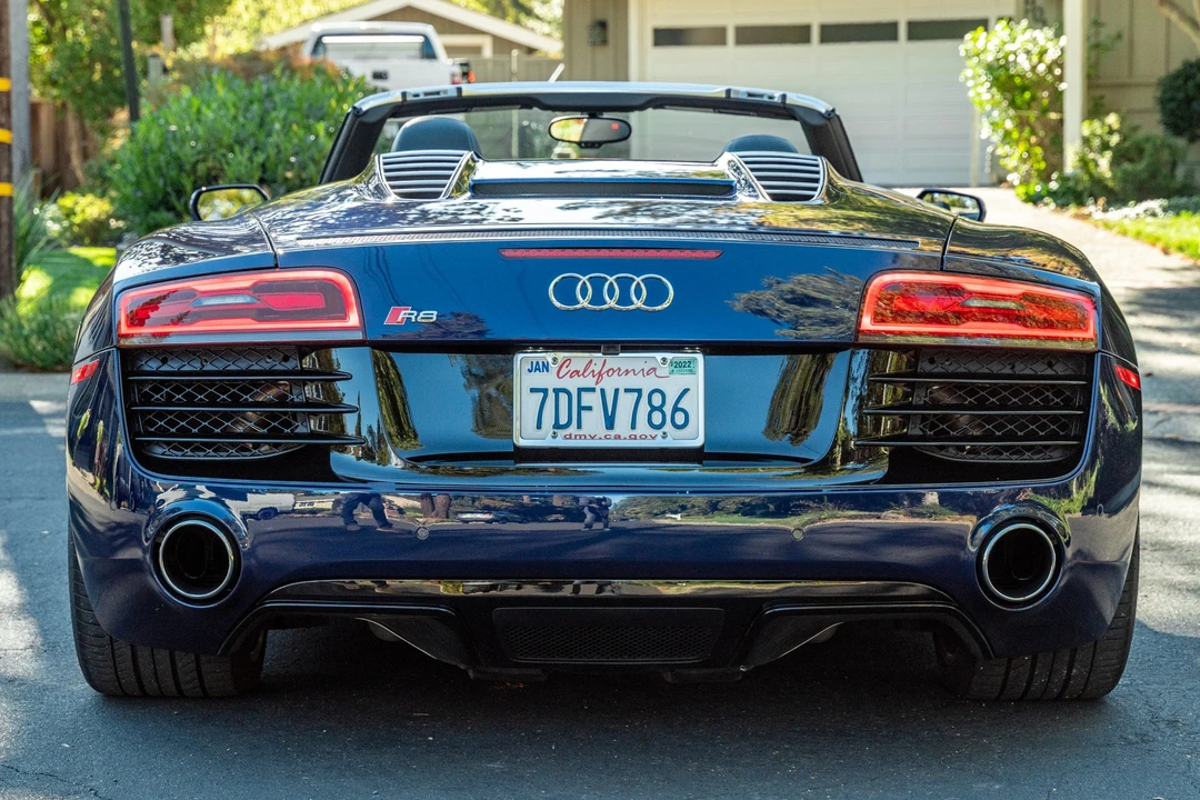 2014 Audi 42 R8 - Image 17 of 31