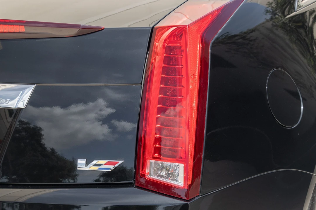 2014 Cadillac CTS-V 2nd Gen - Image 25 of 31