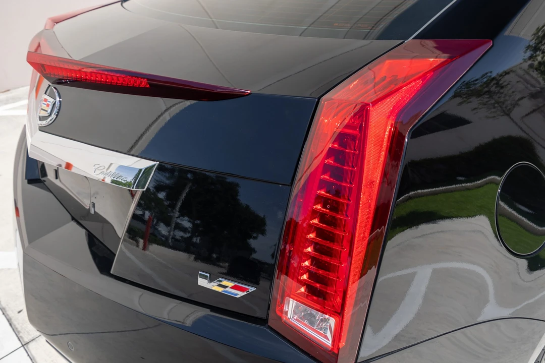 2014 Cadillac CTS-V 2nd Gen - Image 26 of 31