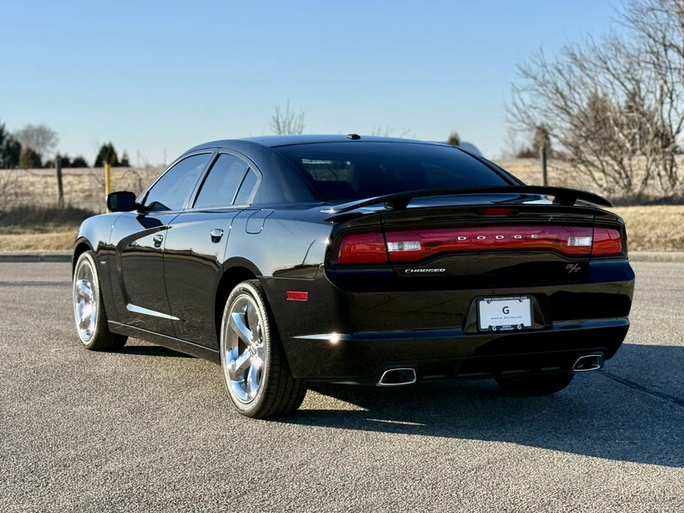 2014 Dodge Charger 7th Gen - Image 19 of 31