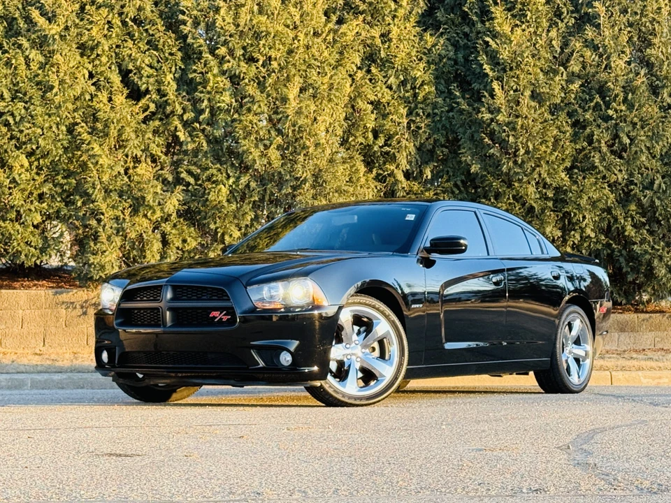 2014 Dodge Charger 7th Gen - Image 5 of 31