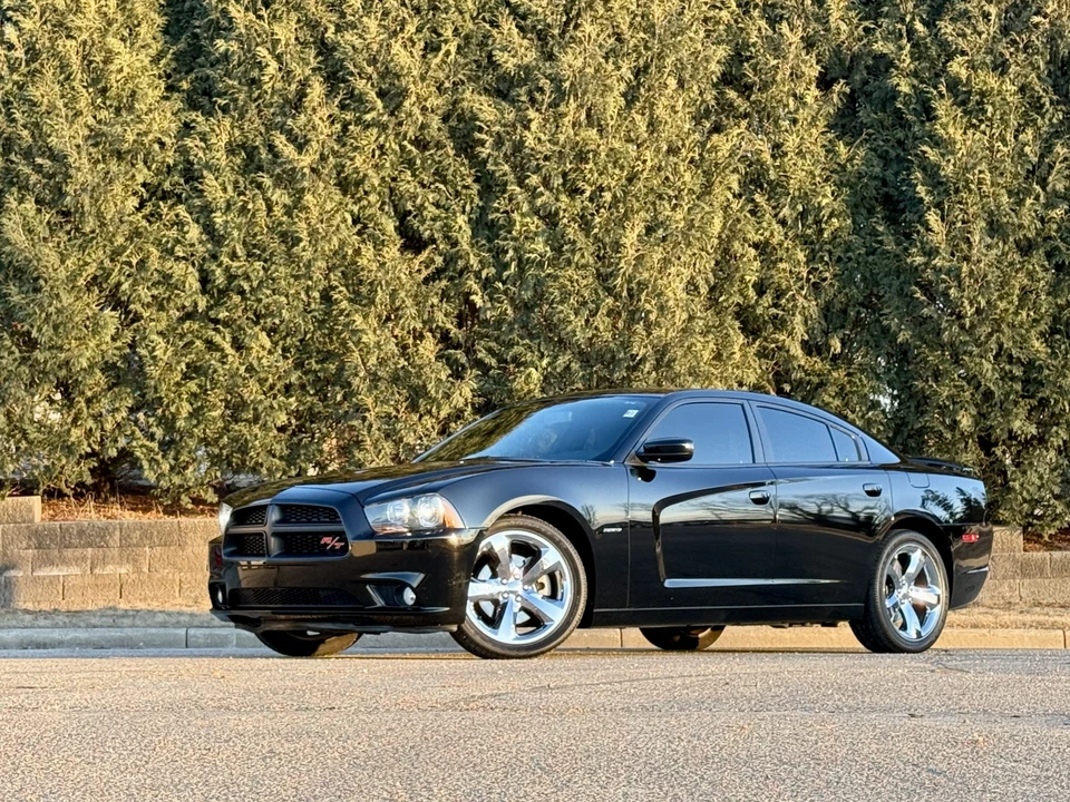 2014 Dodge Charger 7th Gen - Image 6 of 31