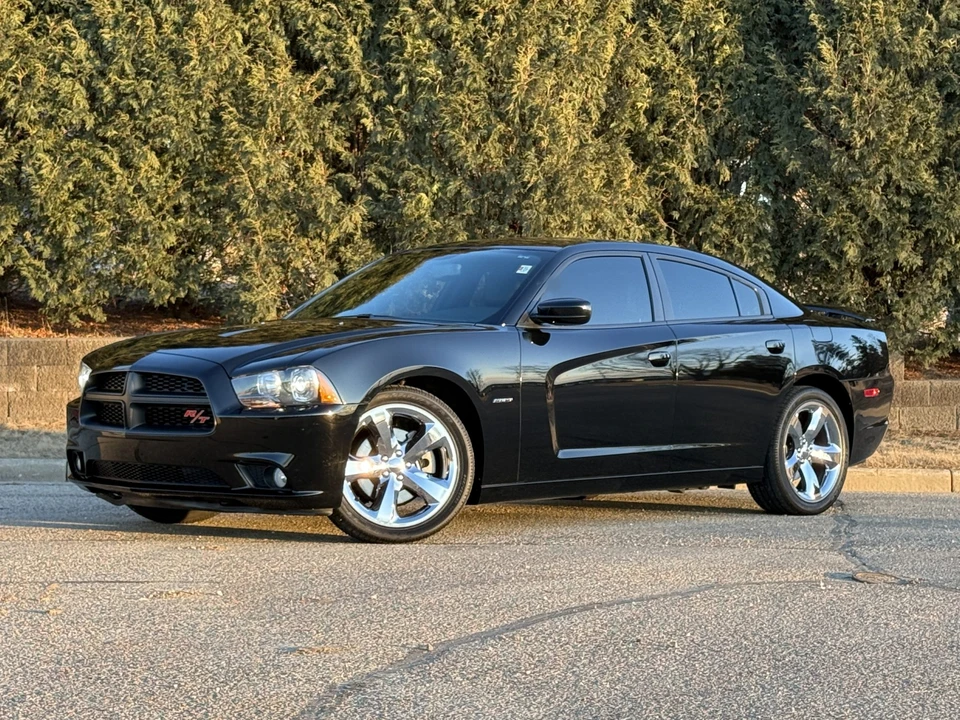 2014 Dodge Charger 7th Gen - Image 7 of 31