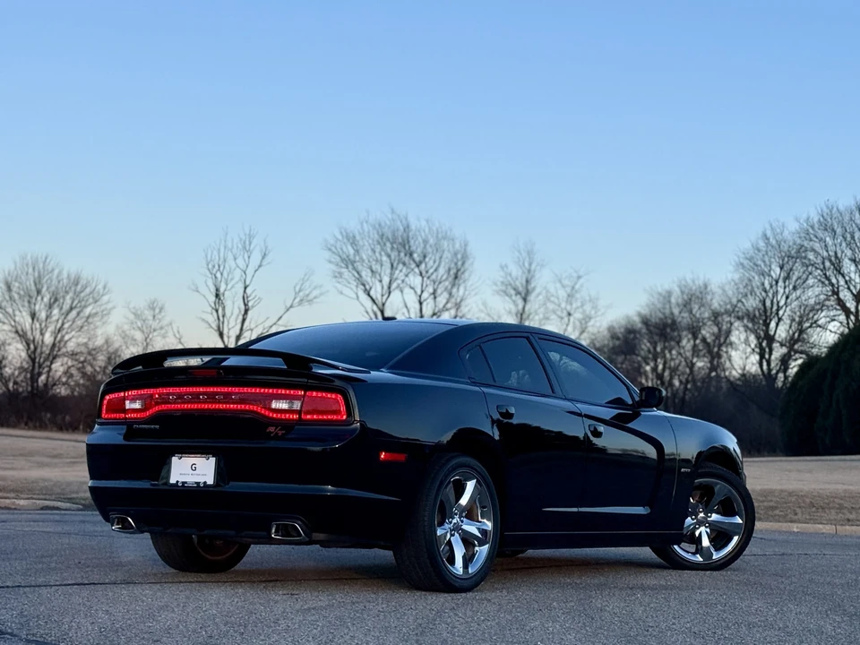 2014 Dodge Charger 7th Gen - Image 10 of 31